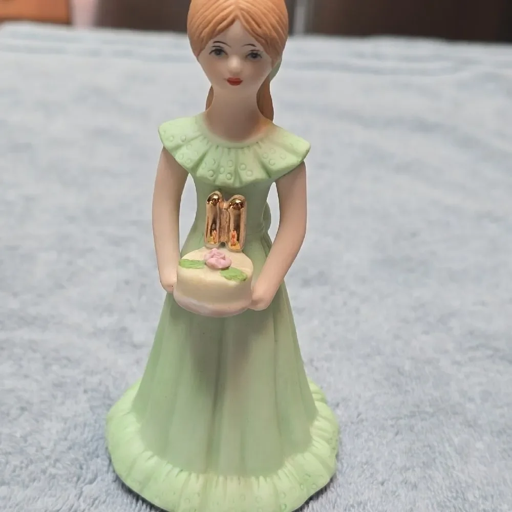 1982 Enesco Growing Up Birthday Girls Figurine -  Age 11